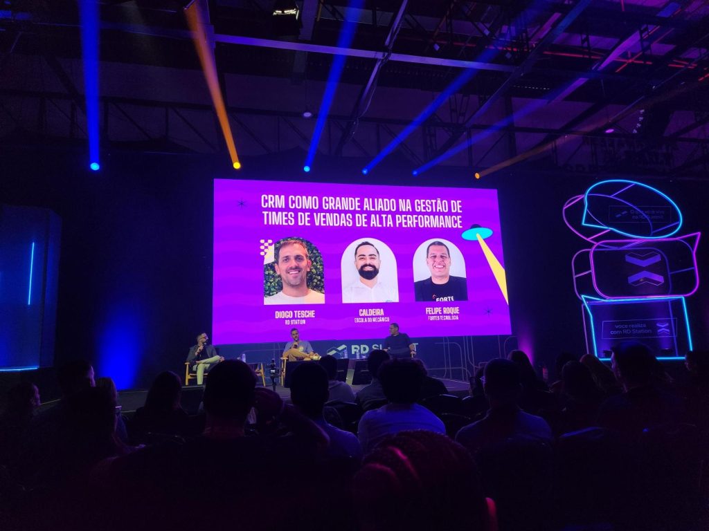 rd-summit-crm