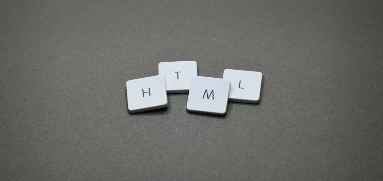 imagem mostra a palavra html